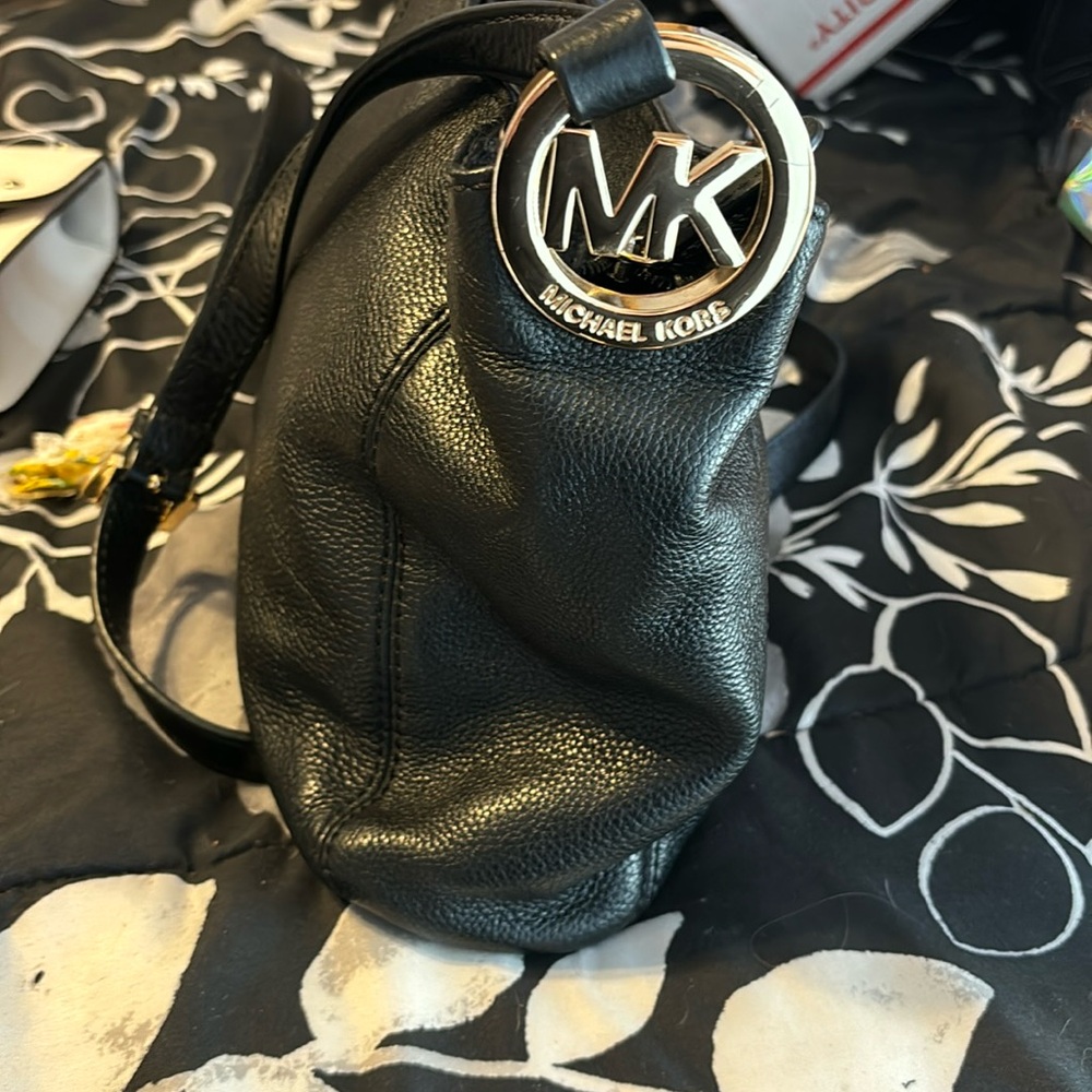 EUC Black leather Michael kors bag